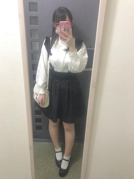 「GRL」｜「アイテム（ジャンパースカート）」を使った、いろぱちさん（レディース・153cm）の春コーディネート