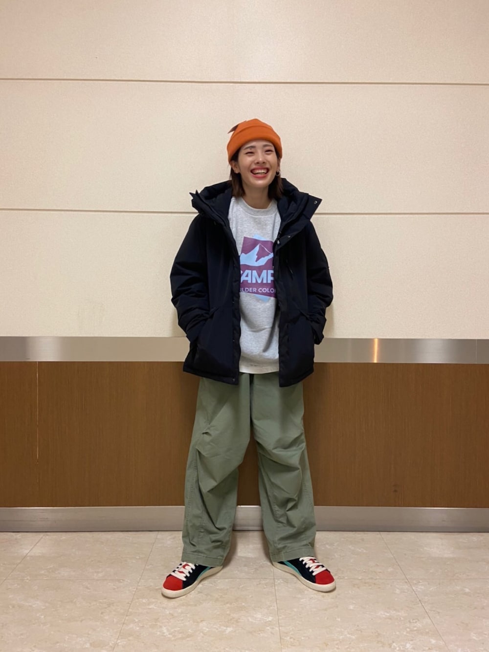 「大人カジュアル、ラクチンコーデ、ライトオン、Right-on、right_on_pr、キャンプ、CAMP7、アウトドアスタイル」｜「BACK NUMBERの【BACK NUMBER】無地カラーワッチ（ニットキャップ/ビーニー、オレンジ系）」を使った、マツミ(相互フォロー)さん（レディース・160cm）の秋コーディネートの1枚目の写真