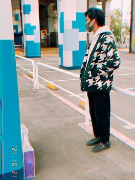 「チドリ柄」｜「アイテム（スニーカー）」を使った、𝙹𝚎𝚜𝚜𝚒𝚎さん（メンズ・176cm）の秋コーディネート