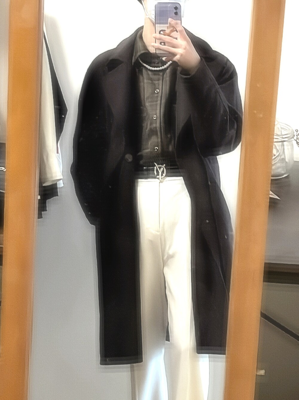 「チョコ色に染まれ、オトナカジュアル、春、シンプル、ビックシルエット、おしゃれさんと繋がりたい、ファッションの力を信じよう、低身長コーデ、冬コーデ」｜「coenのウールライクセミフレアパンツ（スラックス、ベージュ系）」を使った、ririviviさん（メンズ・169cm）の冬コーディネートの1枚目の写真