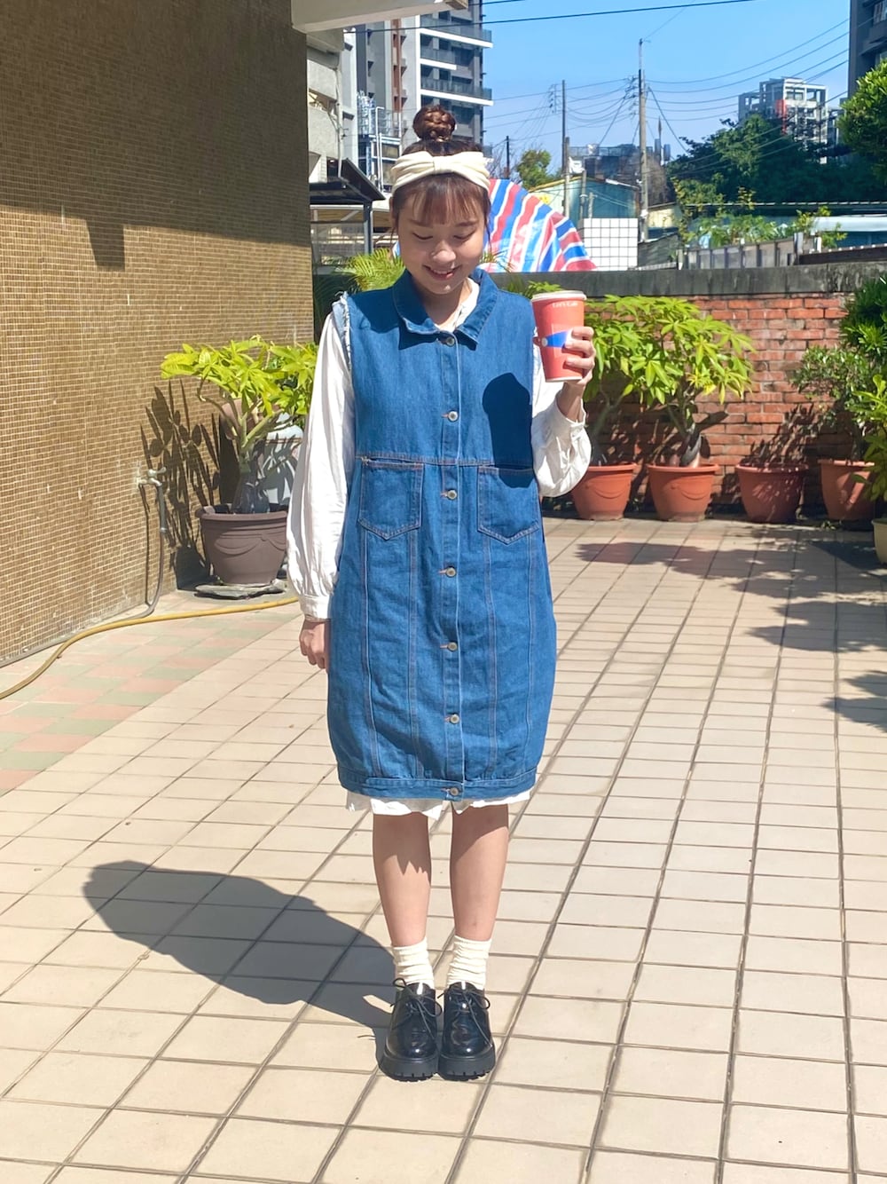 「ABC-MARTのアイテム（その他シューズ、ブラック系）」を使った、コウさん（レディース・155cm）の冬コーディネートの1枚目の写真