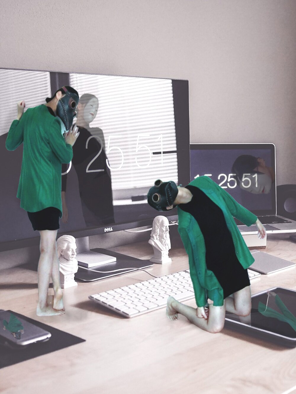 「WEARハロウィン2022、秋服コーデ、休日コーデ、グリーンコーデ」｜「HUGO BOSSのアイテム（ワンピース、ブラック系）」を使った、竹と修行さん（レディース・169cm）の秋コーディネートの1枚目の写真