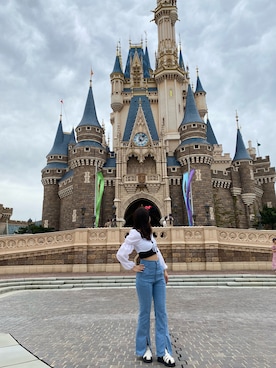 「H&M（エイチ・アンド・エム）のアイテム（トップス、ホワイト系）」を使った、momoさん（レディース・156cm）の夏コーディネート