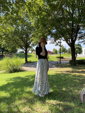 「mysty woman（ミスティウーマン）のアイテム（スカート、ホワイト系）」を使った、momoさん（レディース・156cm）の秋コーディネート