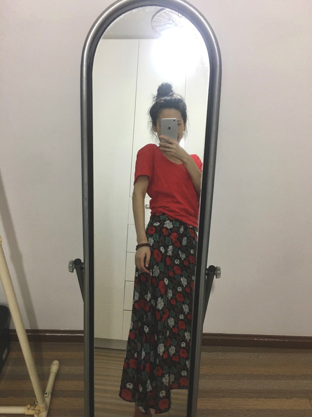 「ootd、休闲、复古、日系极简、女人味、基础款、盐系风格、通勤穿搭、韩系、fashion、STYLE、casual、dress、Tshirts」｜「OTHER BRANDのアイテム（スカート、その他）」を使った、Nikiyoさん（レディース・165cm）の夏コーディネートの1枚目の写真