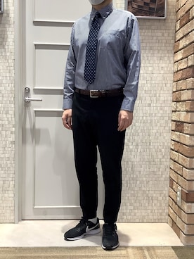 「アイテム（ビジネスシャツ）」を使った、BRICK HOUSE シャツ工房 徳重ヒルズウォーク店さん（メンズ・181cm）の冬コーディネート