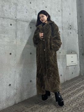 「EVRIS（エヴリス）のアイテム（チェスターコート）」を使った、鈴木華澄さん（レディース・153cm）の冬コーディネート
