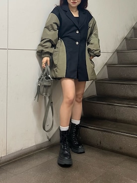 「EVRIS（エヴリス）のアイテム（MA-1）」を使った、鈴木華澄さん（レディース・153cm）の冬コーディネート