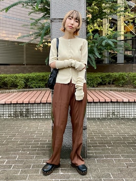 「ジャージーパンツ」｜「アイテム（アクセサリー）」を使った、まちるだ さん（レディース・157cm）の秋コーディネート