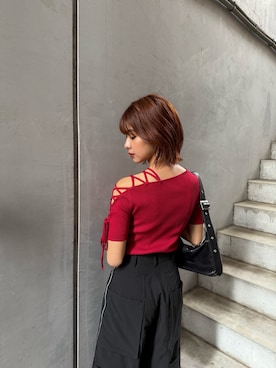 「MURUA（ムルーア）のアイテム（カーゴパンツ）」を使った、宇田川優香さん（レディース・163cm）の夏コーディネート