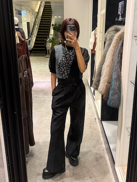 「MURUA（ムルーア）のアイテム（スラックス）」を使った、宇田川優香さん（レディース・163cm）の夏コーディネート