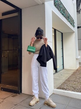 「MURUA（ムルーア）のアイテム（テーラードジャケット）」を使った、上原優香さん（レディース・163cm）の春コーディネート