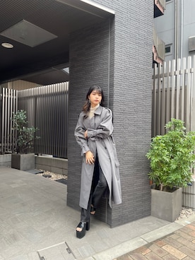 「MURUA（ムルーア）のアイテム（トレンチコート）」を使った、宇田川優香さん（レディース・163cm）の冬コーディネート