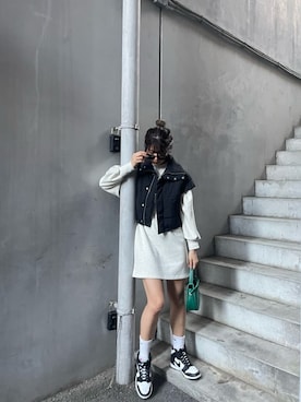 「MURUA（ムルーア）のアイテム（テーラードジャケット）」を使った、上原優香さん（レディース・163cm）の夏コーディネート