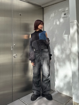 「MURUA（ムルーア）のアイテム（デニムパンツ）」を使った、宇田川優香さん（レディース・163cm）の秋コーディネート