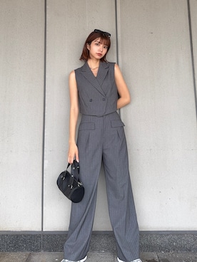 「MURUA（ムルーア）のアイテム（ベスト）」を使った、宇田川優香さん（レディース・163cm）の夏コーディネート