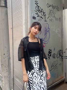 「MURUA（ムルーア）のバックスリットハイウエストマーメイドスカート（スカート）」を使った、宇田川優香さん（レディース・163cm）の夏コーディネート