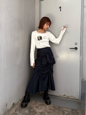 「MURUA（ムルーア）のアイテム（スカート）」を使った、宇田川優香さん（レディース・163cm）の秋コーディネート