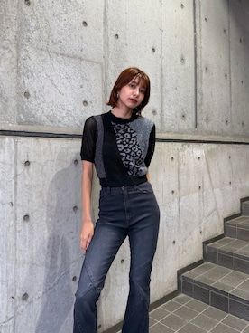 「MURUA（ムルーア）のアイテム（デニムパンツ）」を使った、宇田川優香さん（レディース・163cm）の秋コーディネート