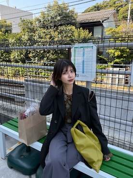 「MURUA（ムルーア）のアイテム（ジャケット/アウター）」を使った、上原優香さん（レディース・163cm）の春コーディネート