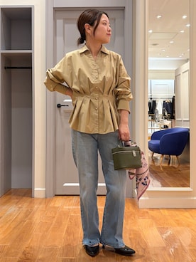 「NOLLEY’S（ノーリーズ）の【WEB＆一部店舗限定カラー】【GOODS BUYER 石田別注カラー】ストレッチタフタスキッパータックシャツ（シャツ/ブラウス、イエロー系）」を使った、NAO TAKAHASHIさん（レディース・158cm）の秋コーディネート