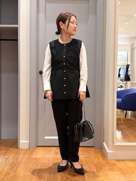 「NOLLEY’S（ノーリーズ）のキンチャクショルダー（ショルダーバッグ、ブラック系）」を使った、NAO TAKAHASHIさん（レディース・158cm）の秋コーディネート