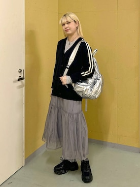 「アイテム（バックパック/リュック、シルバー系）」を使った、ぬんさん（レディース・169cm）の春コーディネート