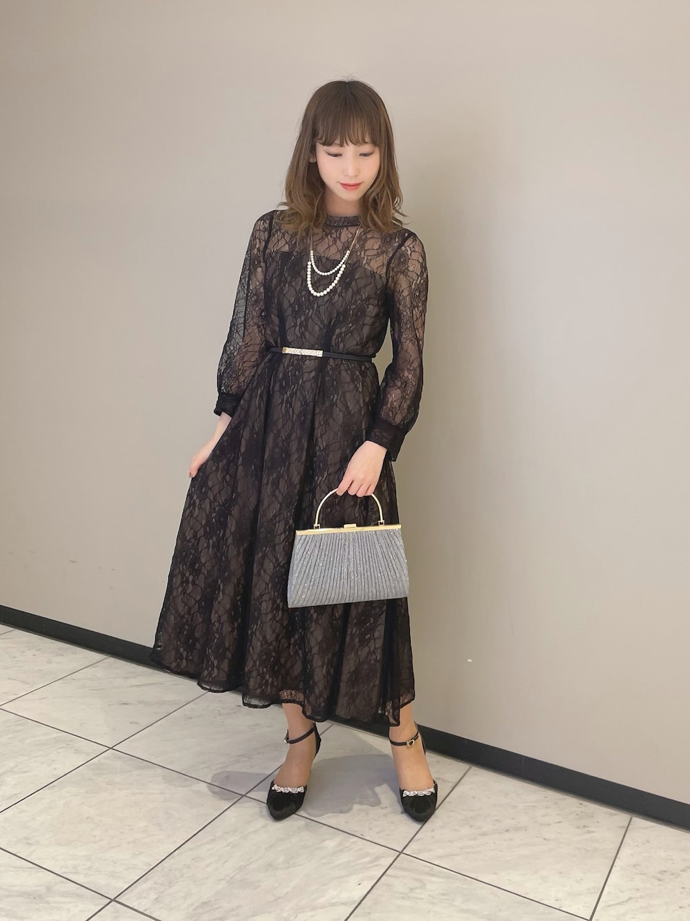 「結婚式、結婚式二次会スタイル、お呼ばれスタイル、結婚式 ワンピース、パーティースタイル、パーティードレス、同窓会、ワンピース、ブラック」｜「Paradise Picnicのアイテム（ドレス、ブラック系）」を使った、tamaさん（レディース・156cm）の春コーディネートの1枚目の写真