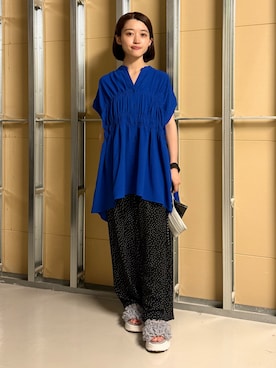 「THE SHOP TK （ザ ショップ ティーケー ）の【夏に嬉しい機能つき】ひんやりさらさら シャーリングブラウス（シャツ/ブラウス、ブルー系）」を使った、saho(低身長コーデ)さん（レディース・150cm）の夏コーディネート