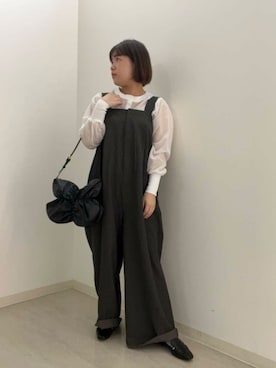 「アイテム（オールインワン・サロペット、グレー系）」を使った、sayaさん（レディース・148cm）の秋コーディネート