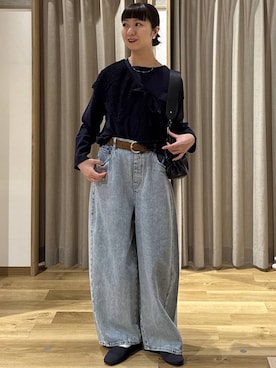 「studio CLIP（スタディオクリップ）のバギーバレルデニムパンツ[プチ・プラスサイズあり]《CLIP denim》（デニムパンツ、ブルー系）」を使った、シュナさん（レディース・160cm）の春コーディネート
