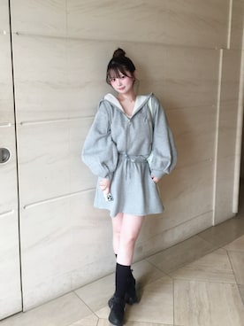 「ROCKFISH WEATHERWEAR（ロックフィッシュウェザーウェア）のBRYN VELCRO SNEAKERS（スニーカー、ブラック系）」を使った、fu yuさん（レディース・160cm）の秋コーディネート