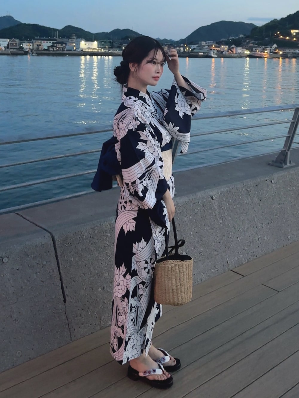「浴衣、浴衣女子、浴衣コーデ、アツいコーデ全部見せ、お出かけコーデ、夏、休日スタイル、お洒落さんとつながりたい、夏ファッション、いいね、save、フォローお願いします🤑、おしゃれさんと繋がりたい」｜「utataneの選べる浴衣3点セット utataneオリジナル 国内染色 古典柄レトロ（浴衣、ブルー系）」を使った、fu yuさん（レディース・160cm）の夏コーディネートの1枚目の写真