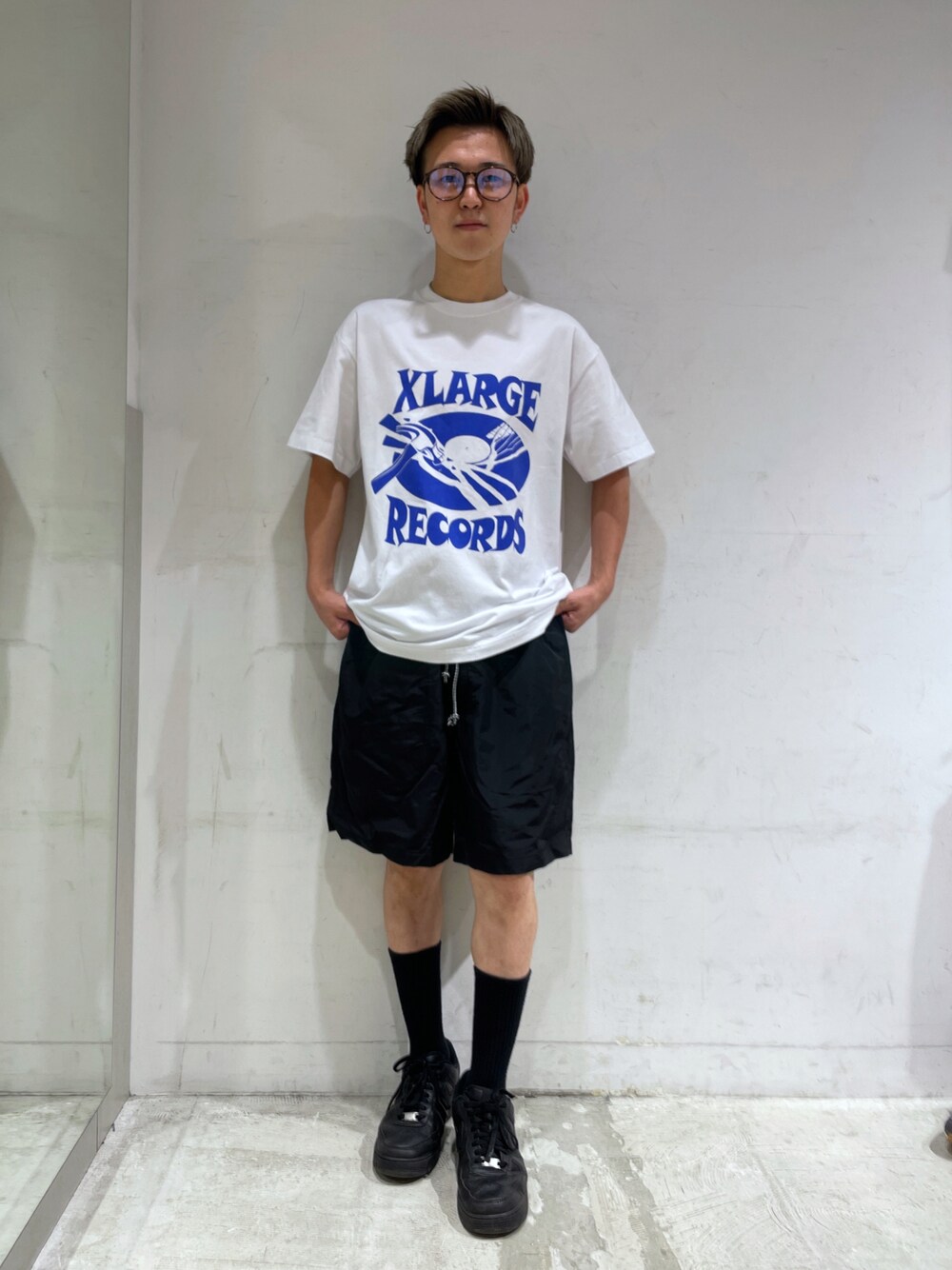 早い者勝ち XLARGE DIABOLIK S/S TEE コーデに合わせやすい 早い者勝ち XLARGE DIABOLIK S/S TEE コーデに合わせやすい (X