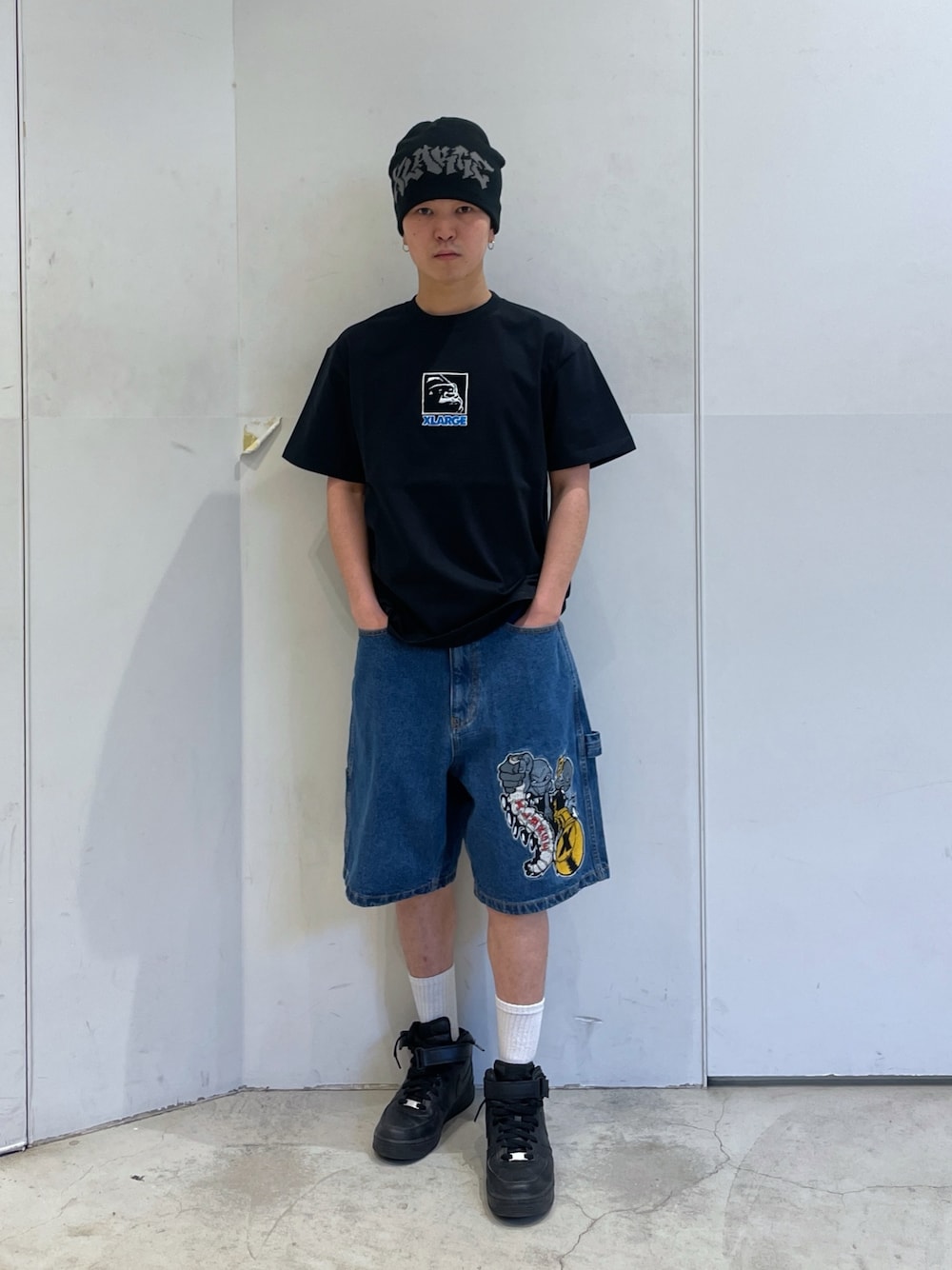 「XLARGE、XLARGE原宿、ootd」｜「XLARGEのSQUARE OG S/S TEE（Tシャツ/カットソー、ブラック系）」を使った、Xlarge_Willyさん（メンズ・165cm）の春コーディネートの1枚目の写真