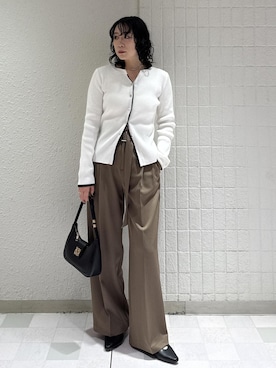 「VIS（ビス）のアイテム（トップス）」を使った、harunaさん（レディース・162cm）の春コーディネート