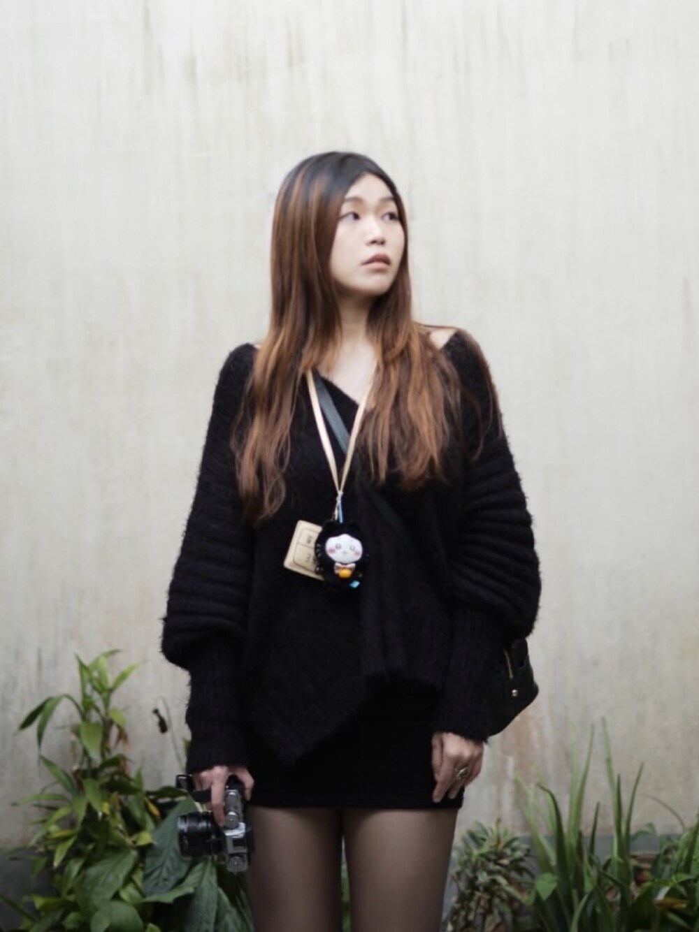ラベルエチュード　フェザーヤーン　Vネックニット LA BELLE ETUDE（ラベルエチュード）の「フェザーヤーンVニット