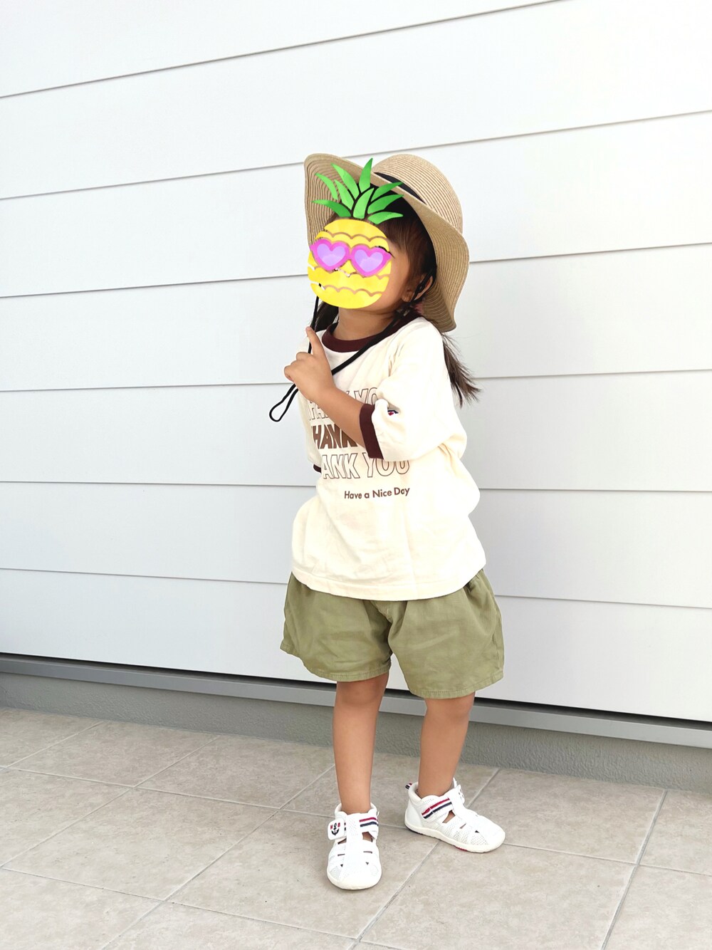 「夏コーデ、キッズコーデ、キッズファッション、3歳、4歳」｜「BAYFLOWのアイテム（Tシャツ/カットソー、ブラウン系）」を使った、tsumuさん（キッズ・90cm）の夏コーディネートの1枚目の写真