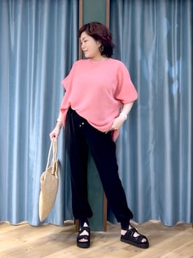 「アイテム（バングル/リストバンド、その他）」を使った、67remiさん（レディース・160cm）の春コーディネート