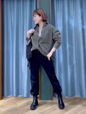 「旅行」｜「アイテム（アクセサリー）」を使った、67remiさん（レディース・160cm）の秋コーディネート