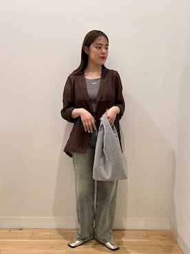 「RODE SKO（ロデスコ）のグリッターラメショッパー（トートバッグ、シルバー系）」を使った、ユナさん（レディース・160cm）の夏コーディネート