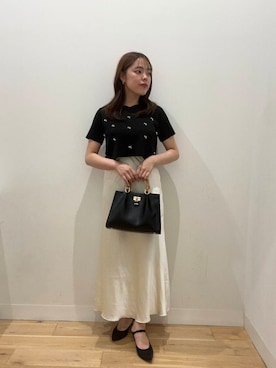 「RODE SKO（ロデスコ）のバンブースクエアミドルバッグ（ハンドバッグ、ブラック系）」を使った、ユナさん（レディース・160cm）の夏コーディネート