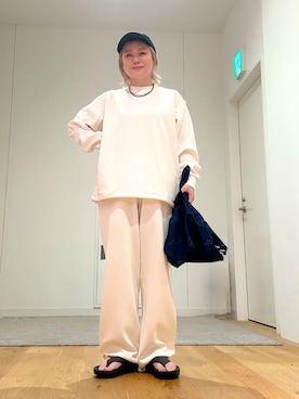 「TOHA（トハ）のリカバリーウェアカットソー長袖/ロングパンツ（ルームウェア/パジャマ、ホワイト系）」を使った、あおばさん（レディース・152cm）の夏コーディネート