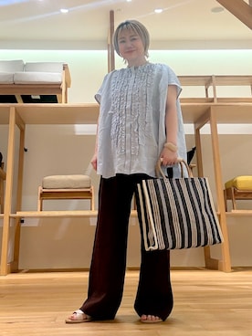 「かぐれ（カグレ）のリネンフリルフレンチシャツ（シャツ/ブラウス、ブルー系）」を使った、あおばさん（レディース・152cm）の夏コーディネート