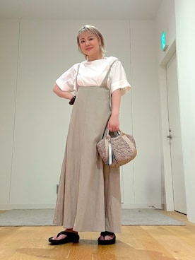 「URBAN RESEARCH ROSSO（アーバンリサーチロッソ）のUVカットデザインスリーブプルオーバー（Tシャツ/カットソー、ホワイト系）」を使った、あおばさん（レディース・152cm）の夏コーディネート