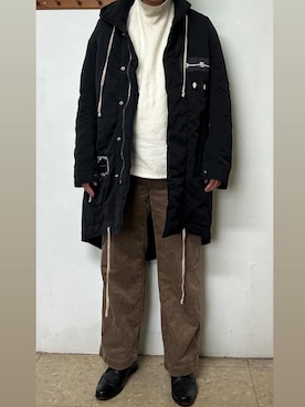 「アイテム（ミリタリージャケット）」を使った、Ivano Shiehさん（メンズ・178cm）の秋コーディネート