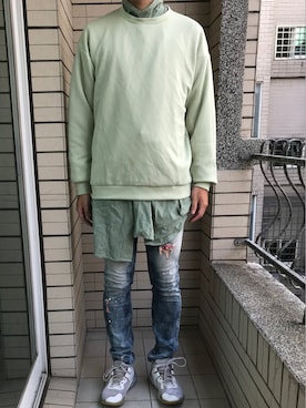 「TRANSIT（トランジット）のアイテム（パンツ）」を使った、Ivano Shiehさん（メンズ・178cm）の夏コーディネート