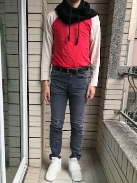 「HUGO BOSS（ヒューゴボス）のアイテム（パンツ）」を使った、Ivano Shiehさん（メンズ・178cm）の春コーディネート