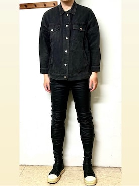 「Rick Owens（リックオウエンス）のアイテム」を使った、Ivano Shiehさん（メンズ・178cm）の春コーディネート