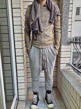 「DRKSHDW by RICK OWENS（ダークシャドウ バイ リックオウエンス）のアイテム」を使った、Ivano Shiehさん（メンズ・178cm）の夏コーディネート
